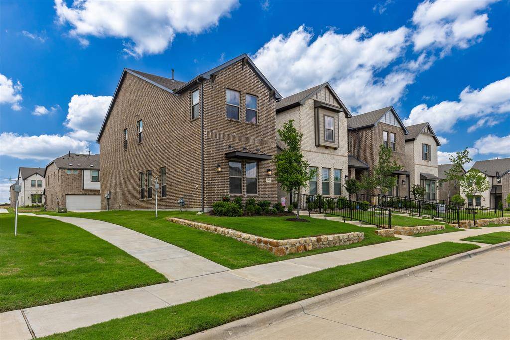 2945 Alto Drive, Sachse, TX 75048