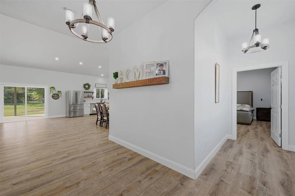 210 County Road 2184, Gainesville, TX 76240