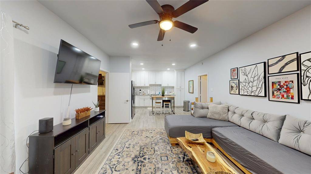 2164 Tanglewood Boulevard #104B, Pottsboro, TX 75076