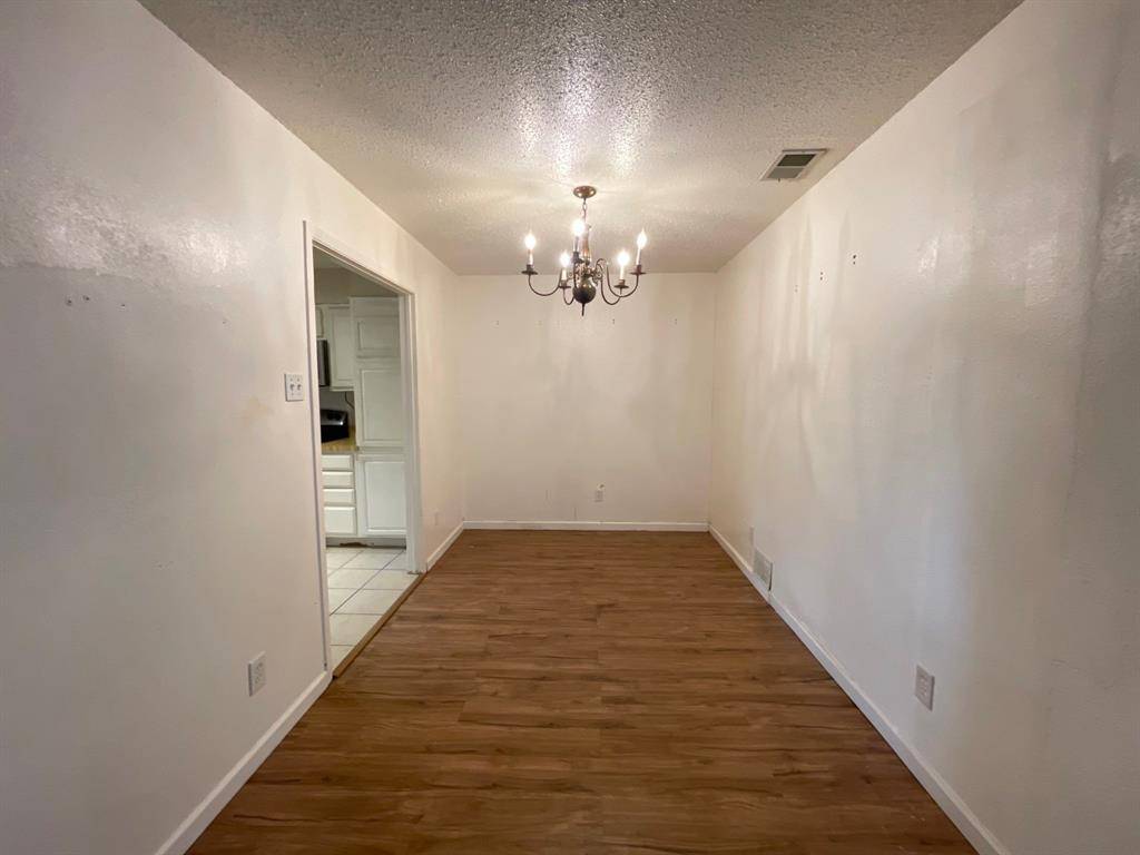 9726 Amberton Parkway, Dallas, TX 75243