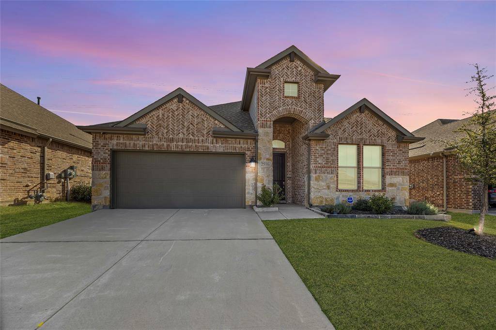 2516 Briarbrook Drive, Denton, TX 76207