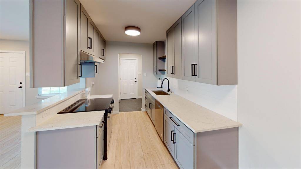 6038 Calloway Court, Fort Worth, TX 76114