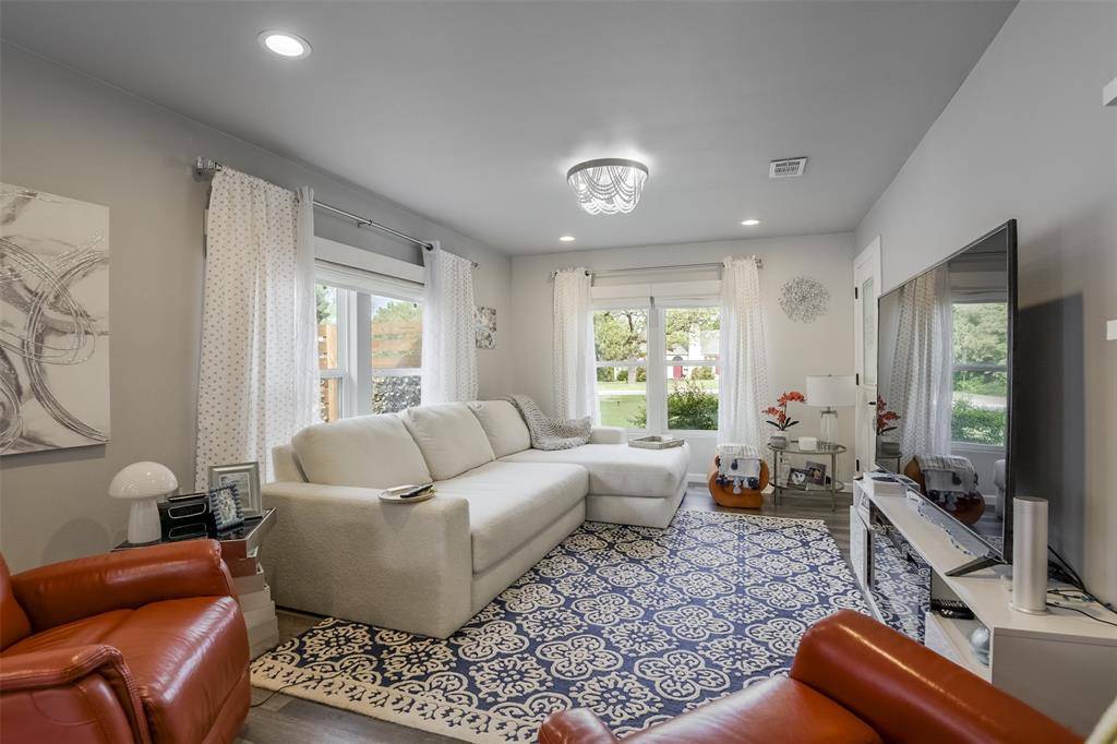 108 Westvue Street, Terrell, TX 75160