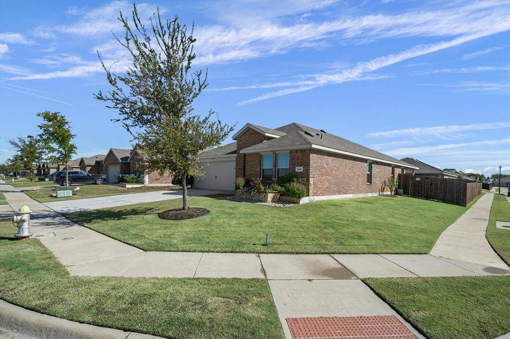 909 Farmstead Way, Josephine, TX 75189