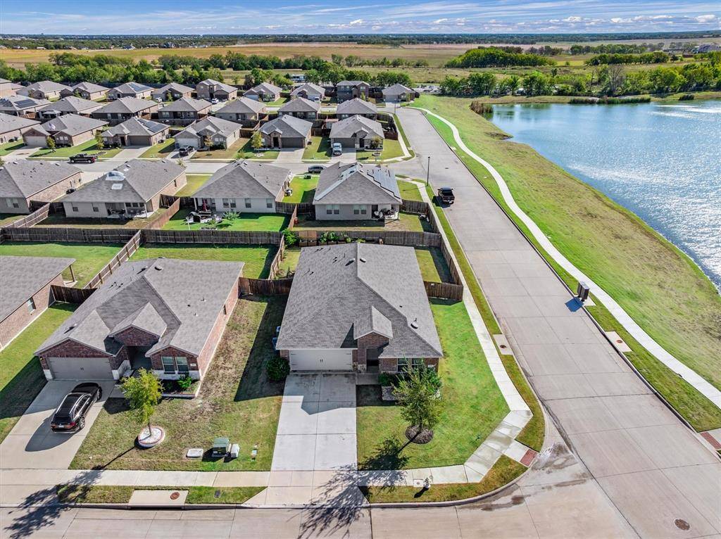 909 Farmstead Way, Josephine, TX 75189