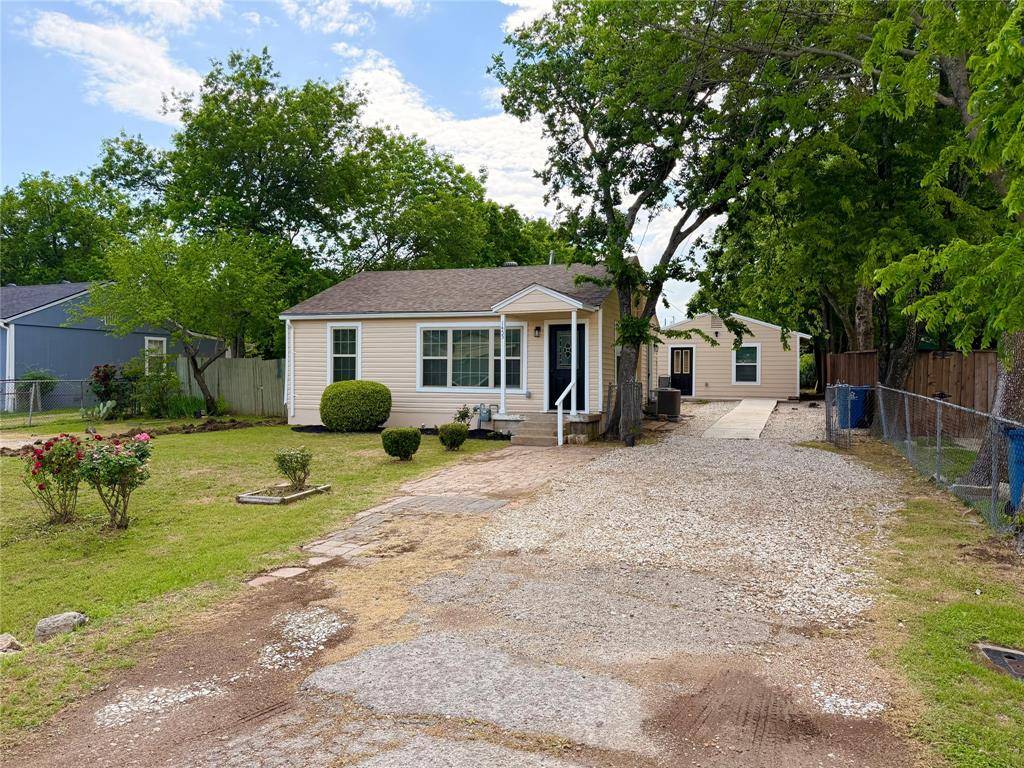 1455 Honor Drive, Desoto, TX 75115