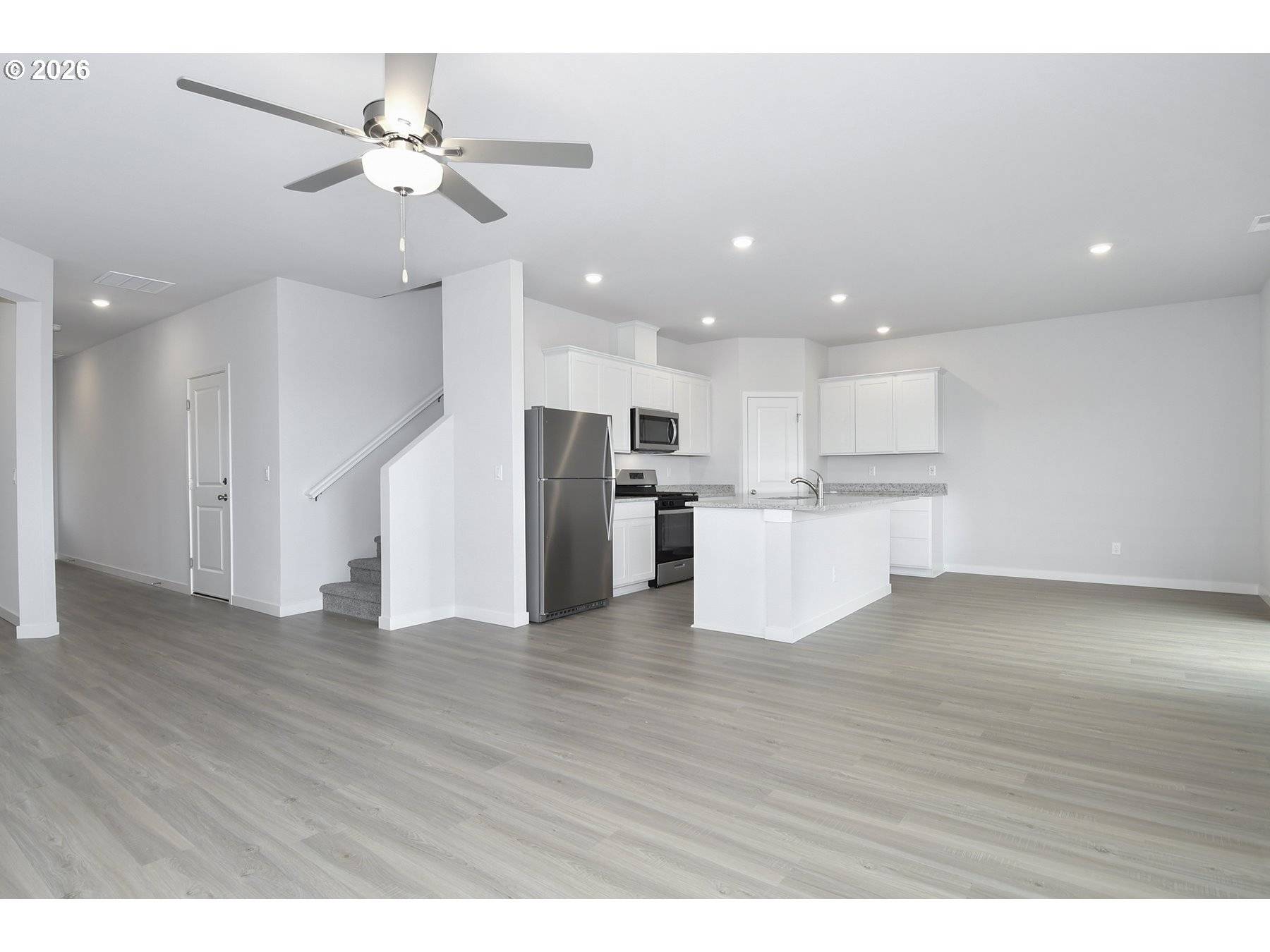 1355 OWL AVE, Woodburn, OR 97071