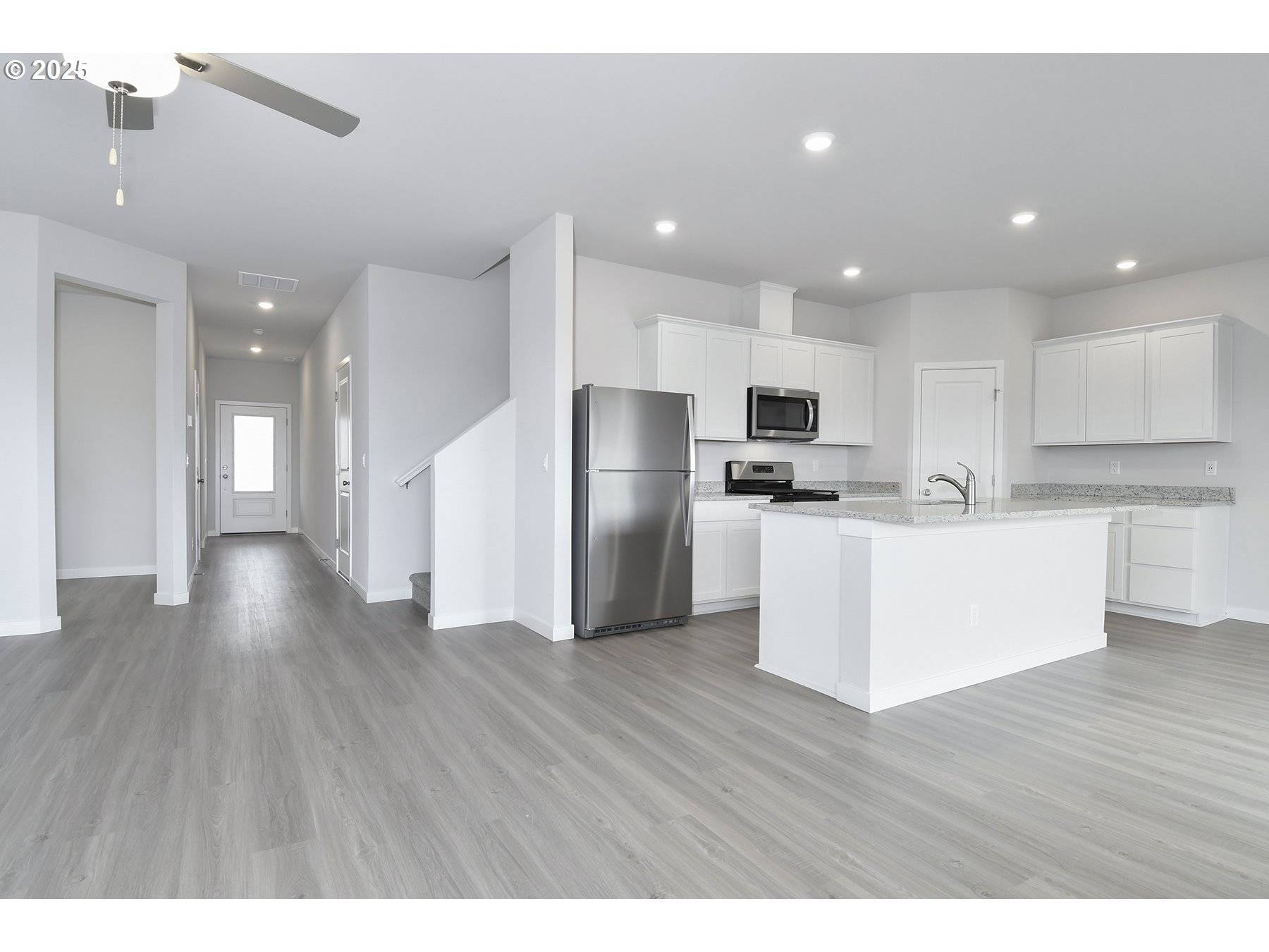 1375 OWL AVE, Woodburn, OR 97071