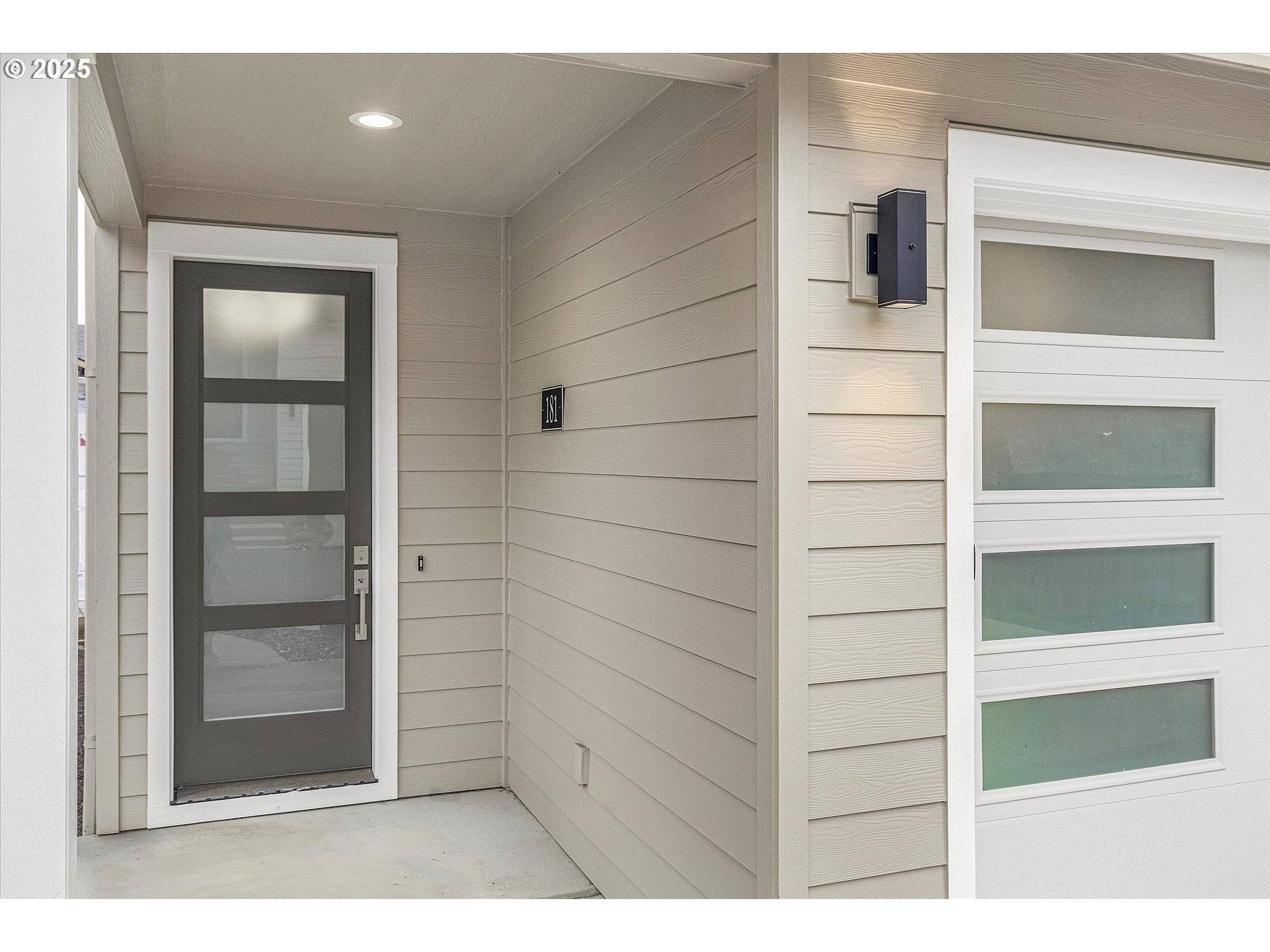 181 NW Mawrcrest AVE, Gresham, OR 97030