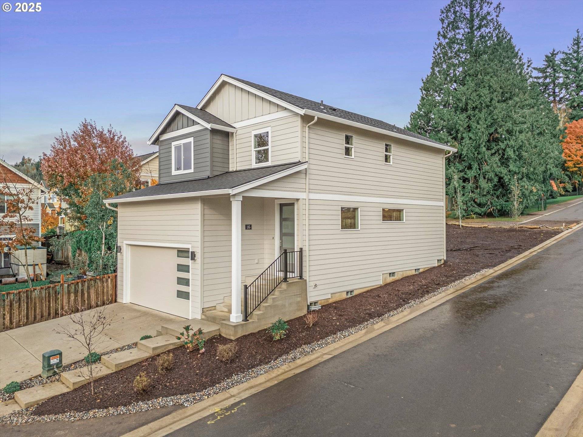 185 NW Mawrcrest AVE, Gresham, OR 97030