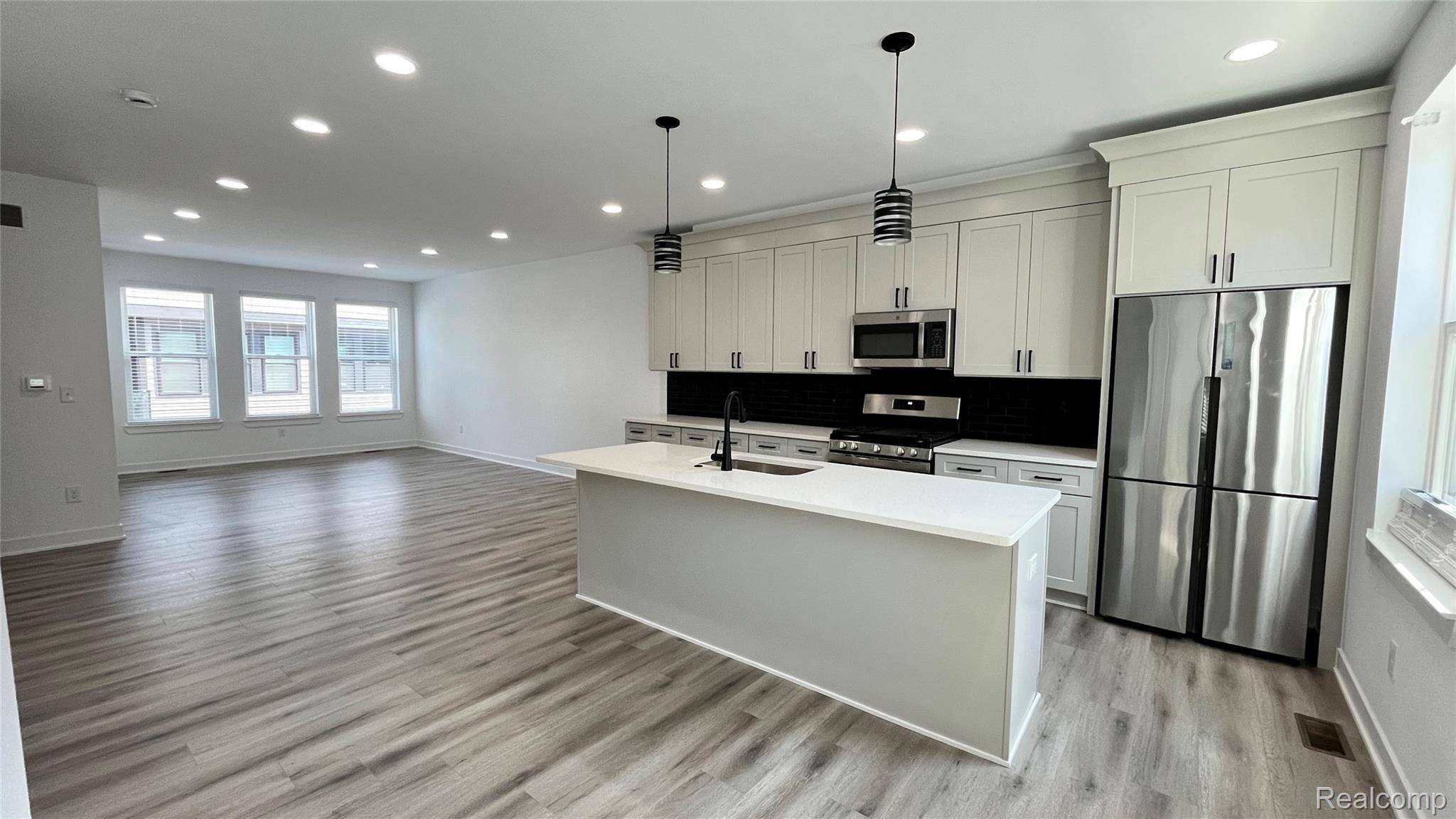 2882 SUMMERS PL, Troy, MI 48084