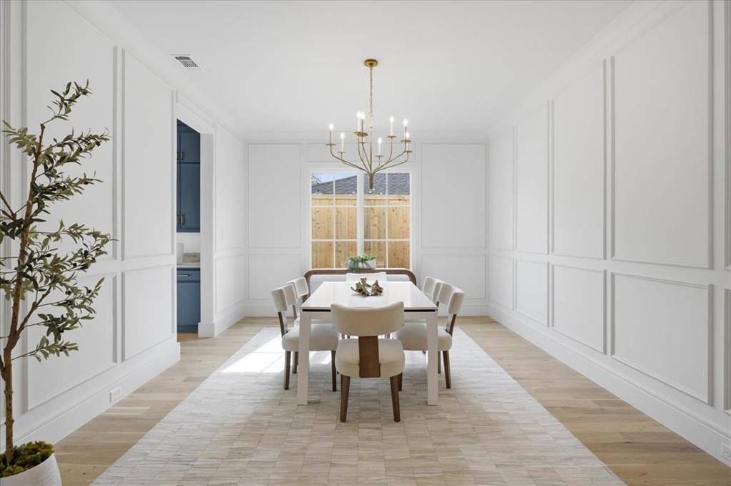 6804 Santa Maria Lane, Dallas, TX 75214