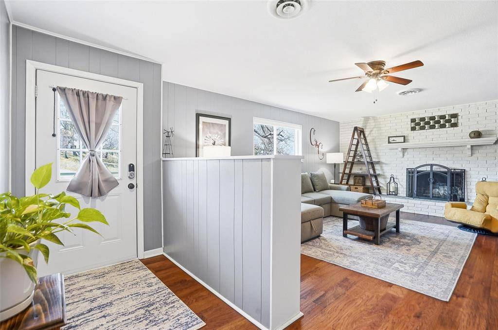 1307 Bois D Arc Street, Weatherford, TX 76086