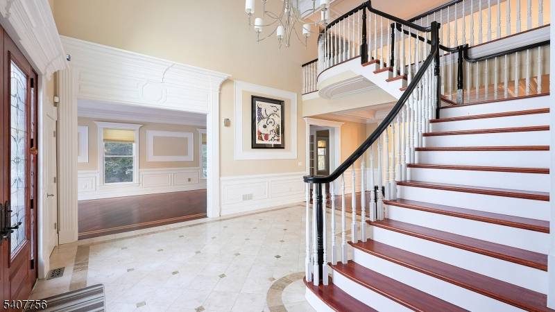 89 Knollwood Dr, Watchung Boro, NJ 07069