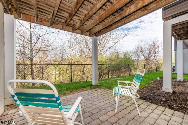 24 Clubhouse Rd, Hardyston Twp., NJ 07419