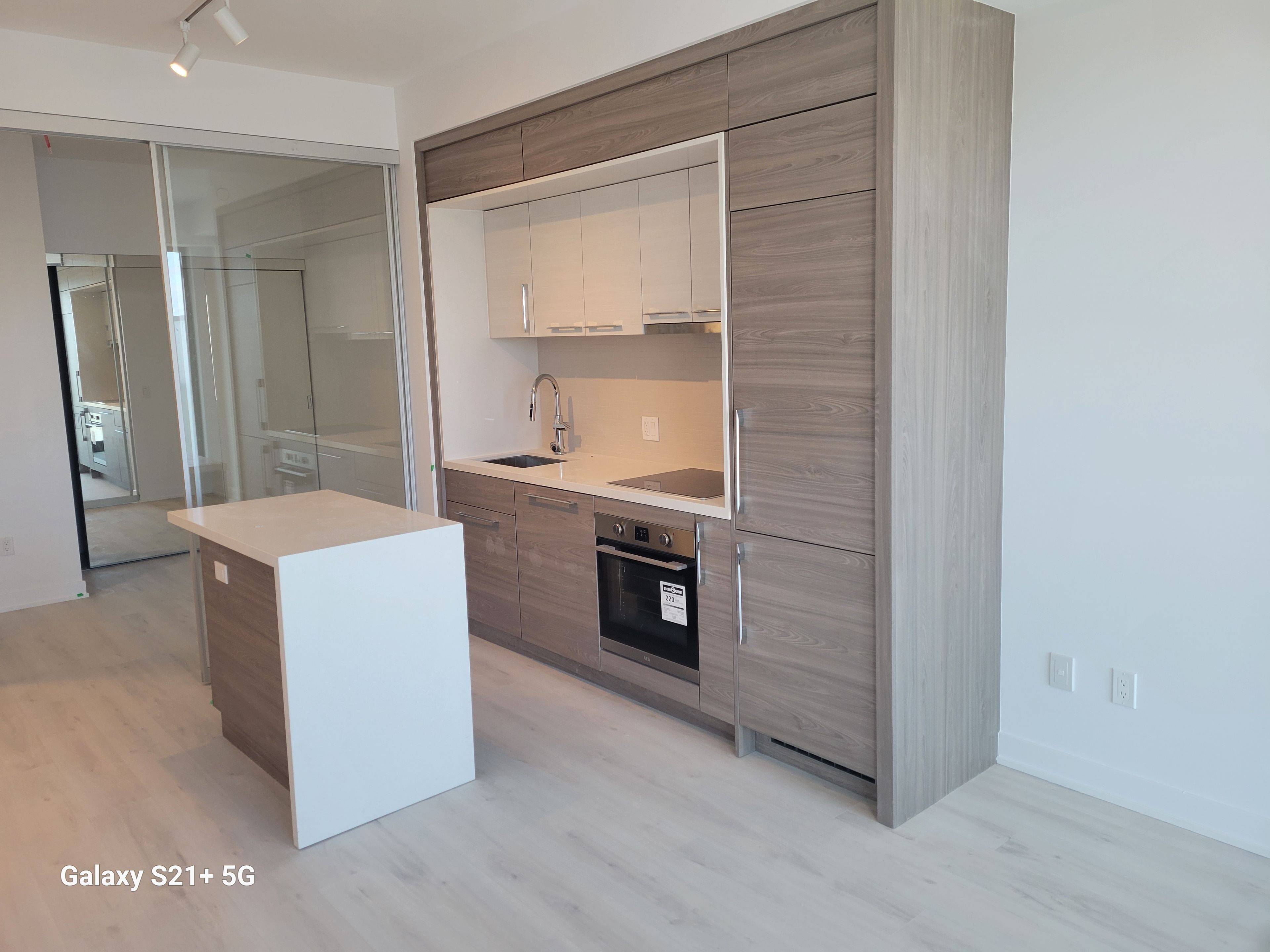 29 Green Trail CT #3109, Toronto C15, ON M2K 0J9