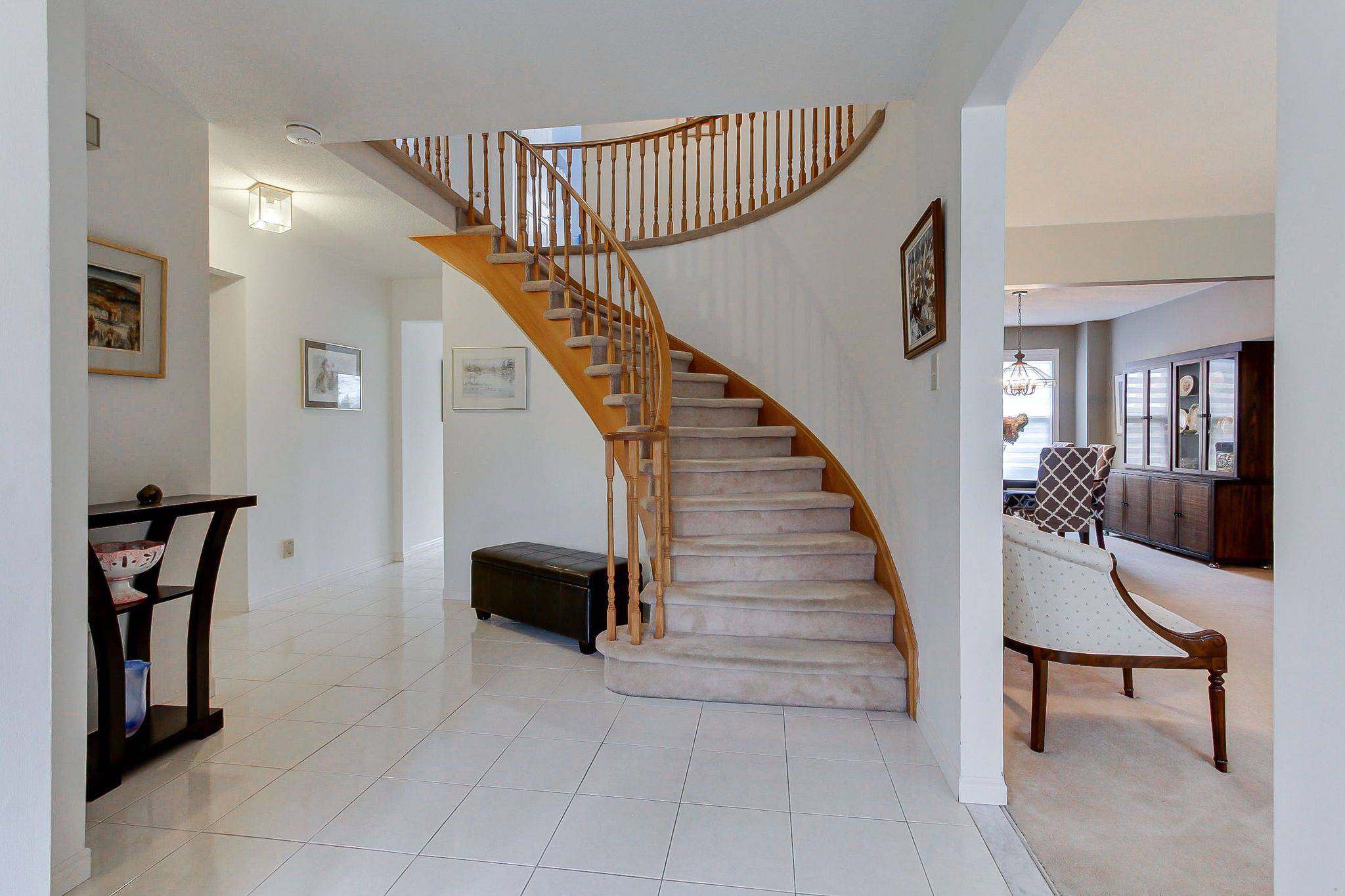 21 Chadburn CRES, Aurora, ON L4G 4V6