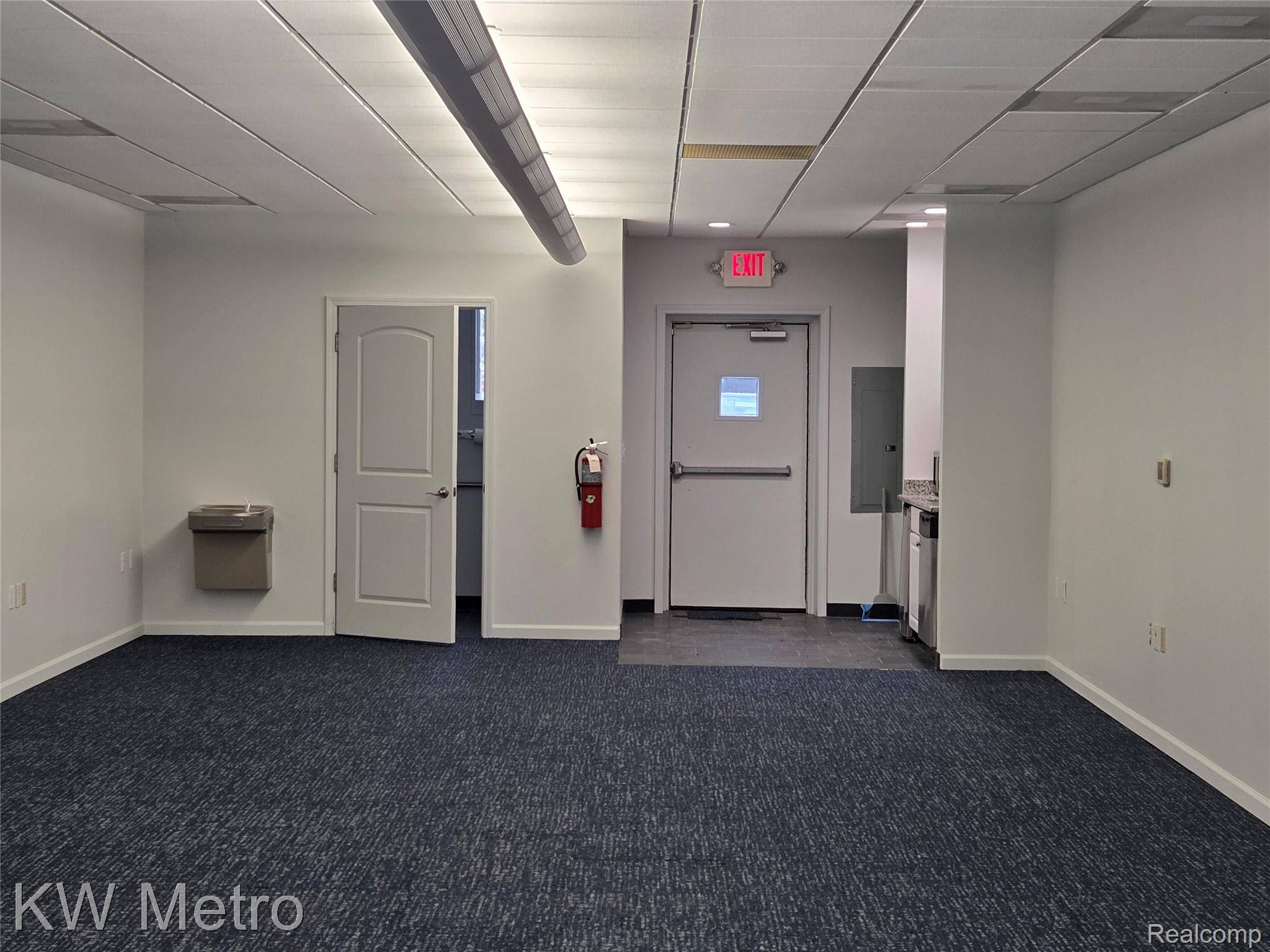 417 E 4th ST, Royal Oak, MI 48067