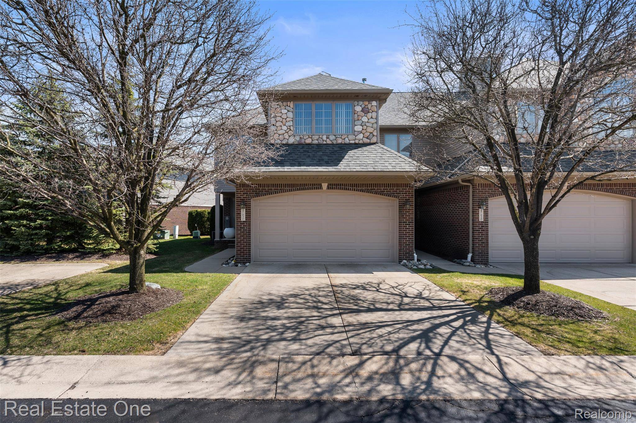 47630 Lorie LN, Chesterfield Township, MI 48047