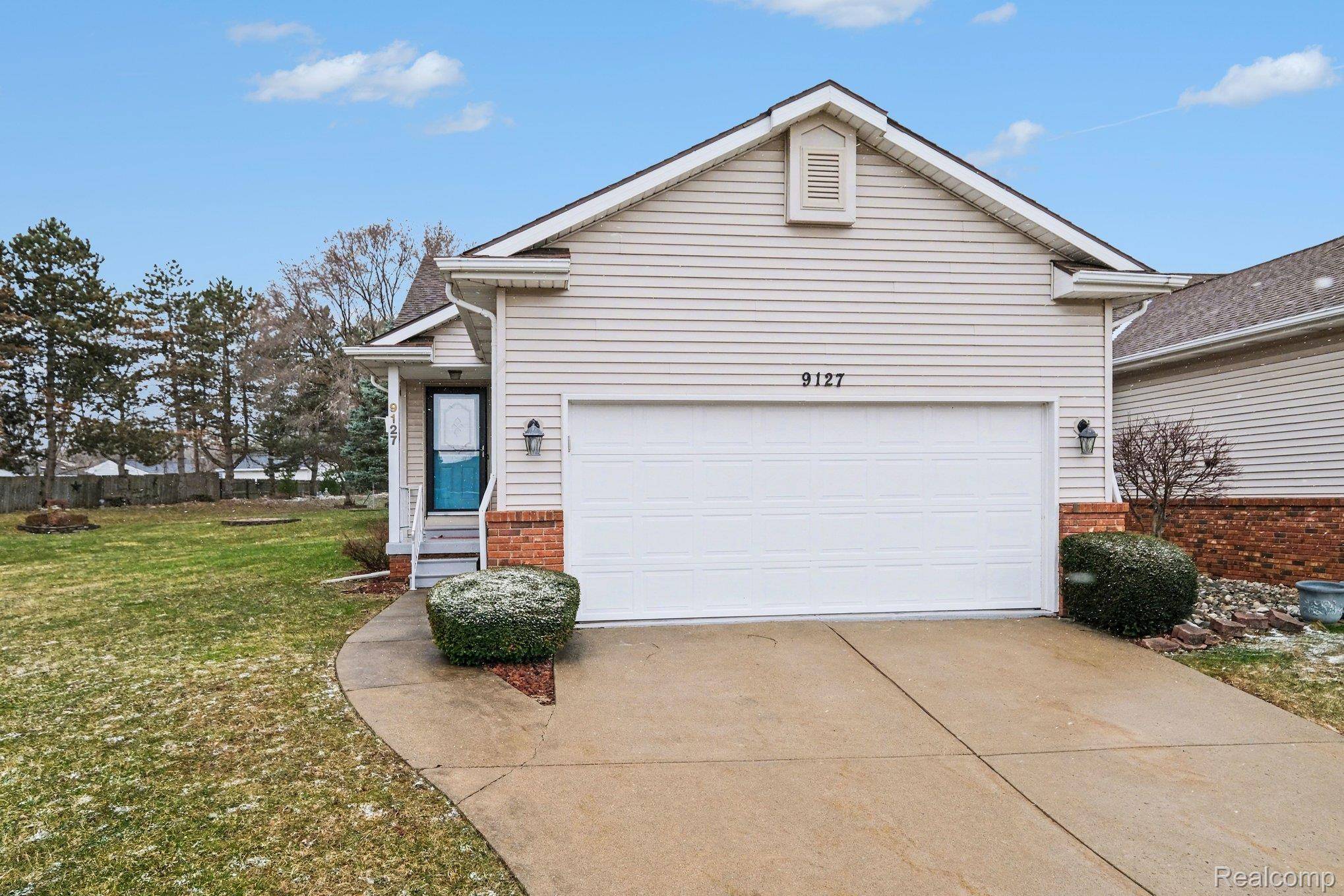 9127 Luea LN, Swartz Creek, MI 48473