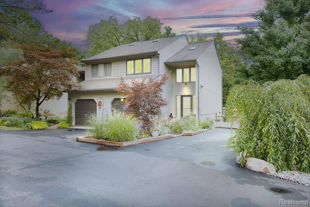 1880 W Liberty ST, Ann Arbor, MI 48103