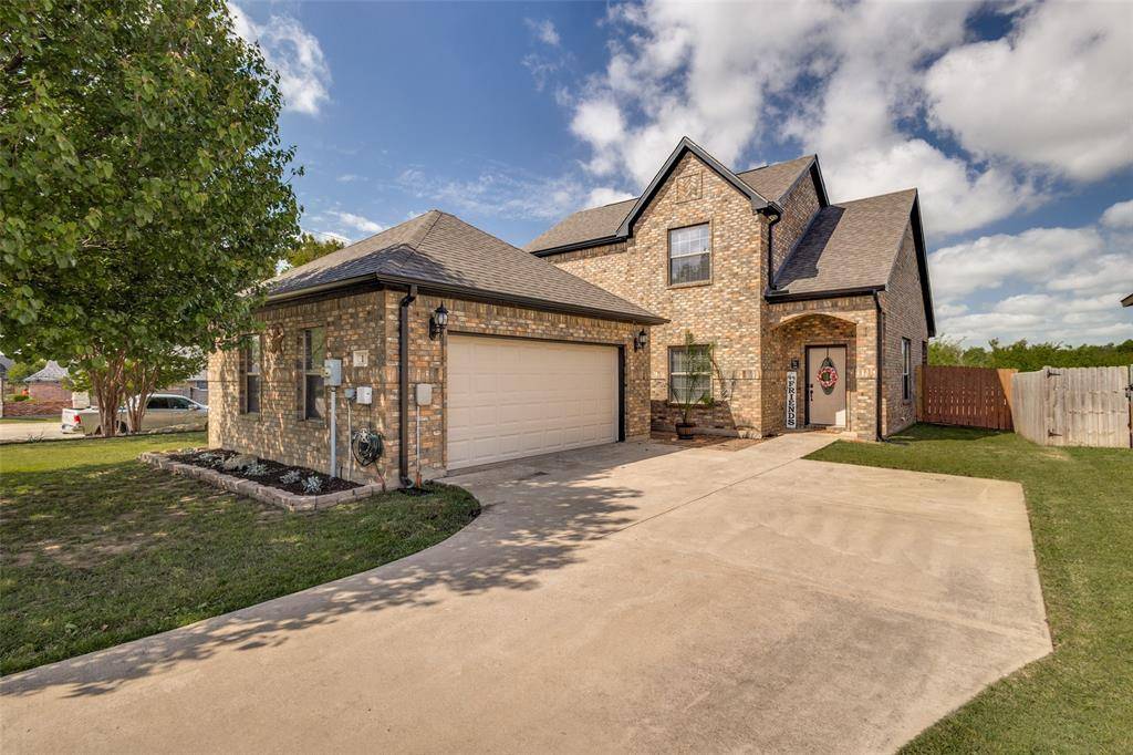 1 Pleasant Valley, Sanger, TX 76266