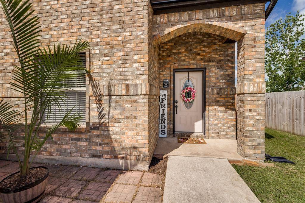 1 Pleasant Valley, Sanger, TX 76266