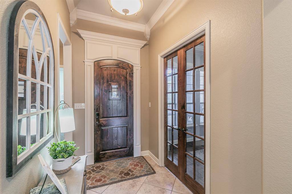 1173 Durango Springs Drive, Fort Worth, TX 76052