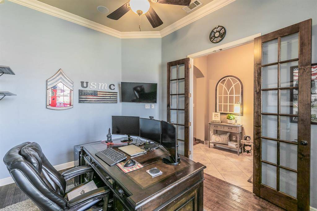 1173 Durango Springs Drive, Fort Worth, TX 76052