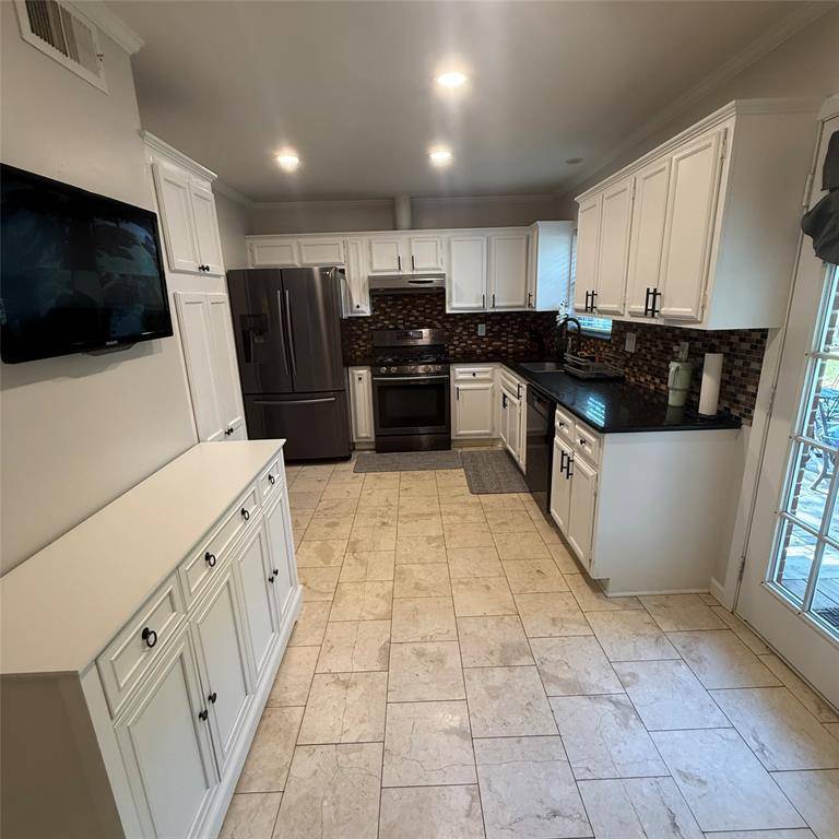 1808 Donna Street, Arlington, TX 76013