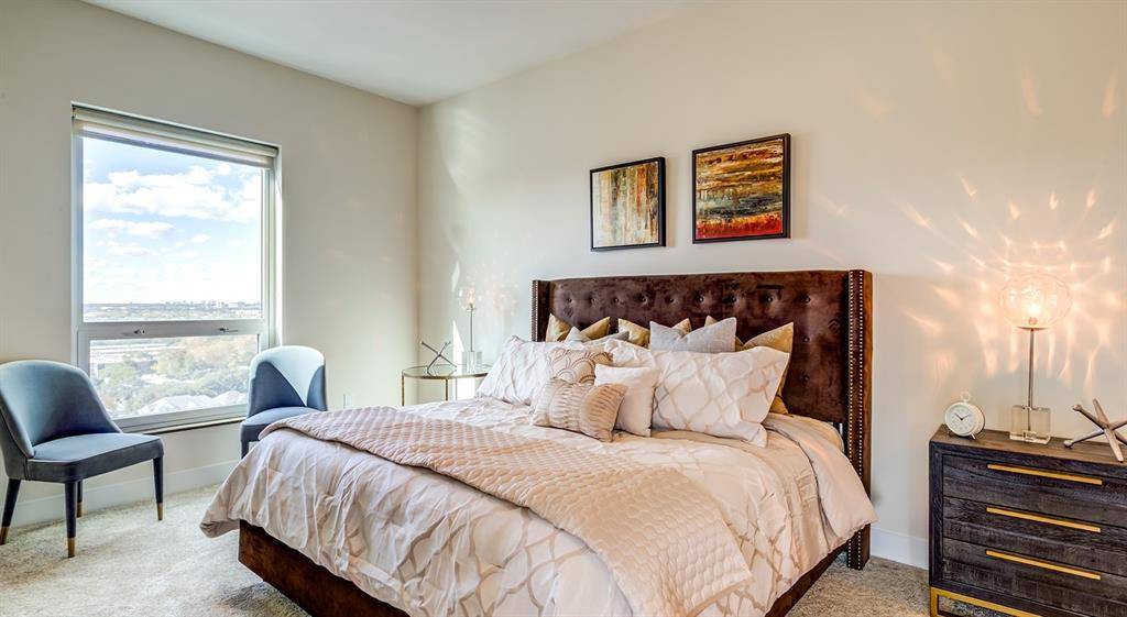 5250 Brownway Street #1901, Houston, TX 77056