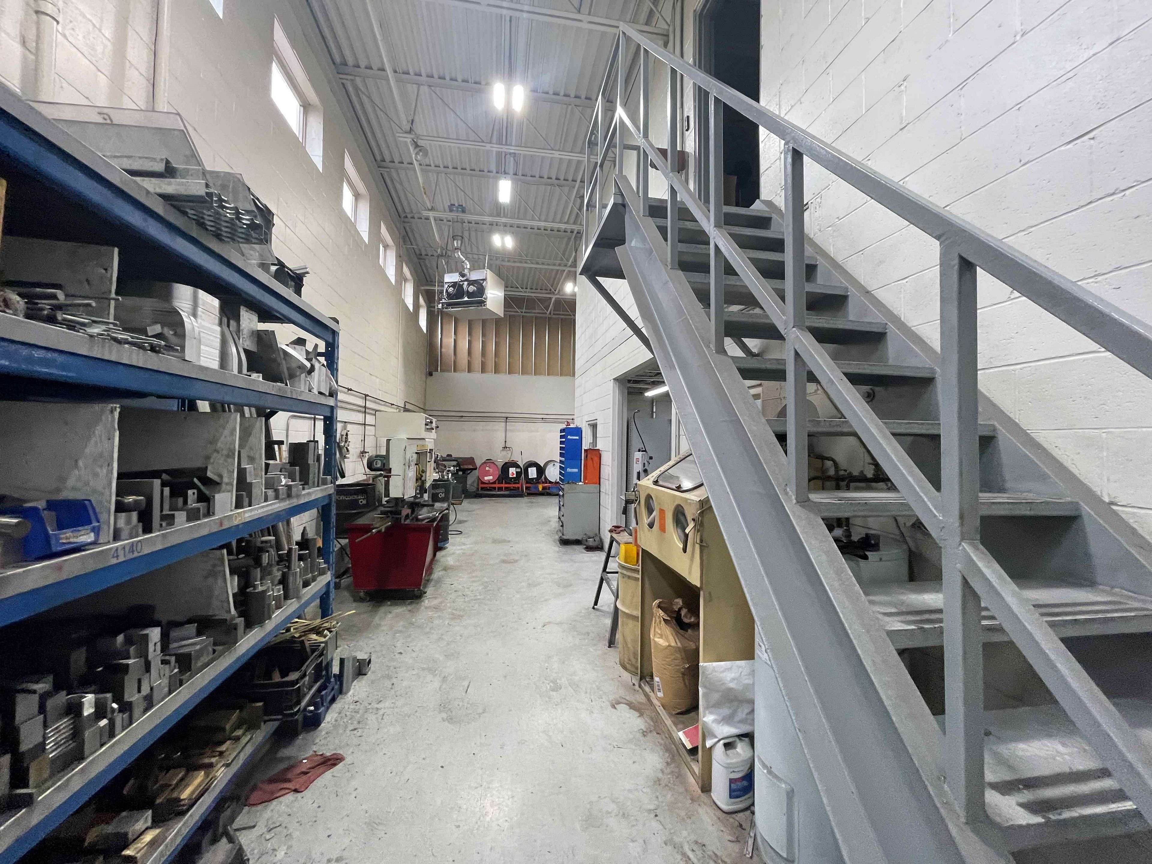 230 Edward ST, Aurora, ON L4G 3S8