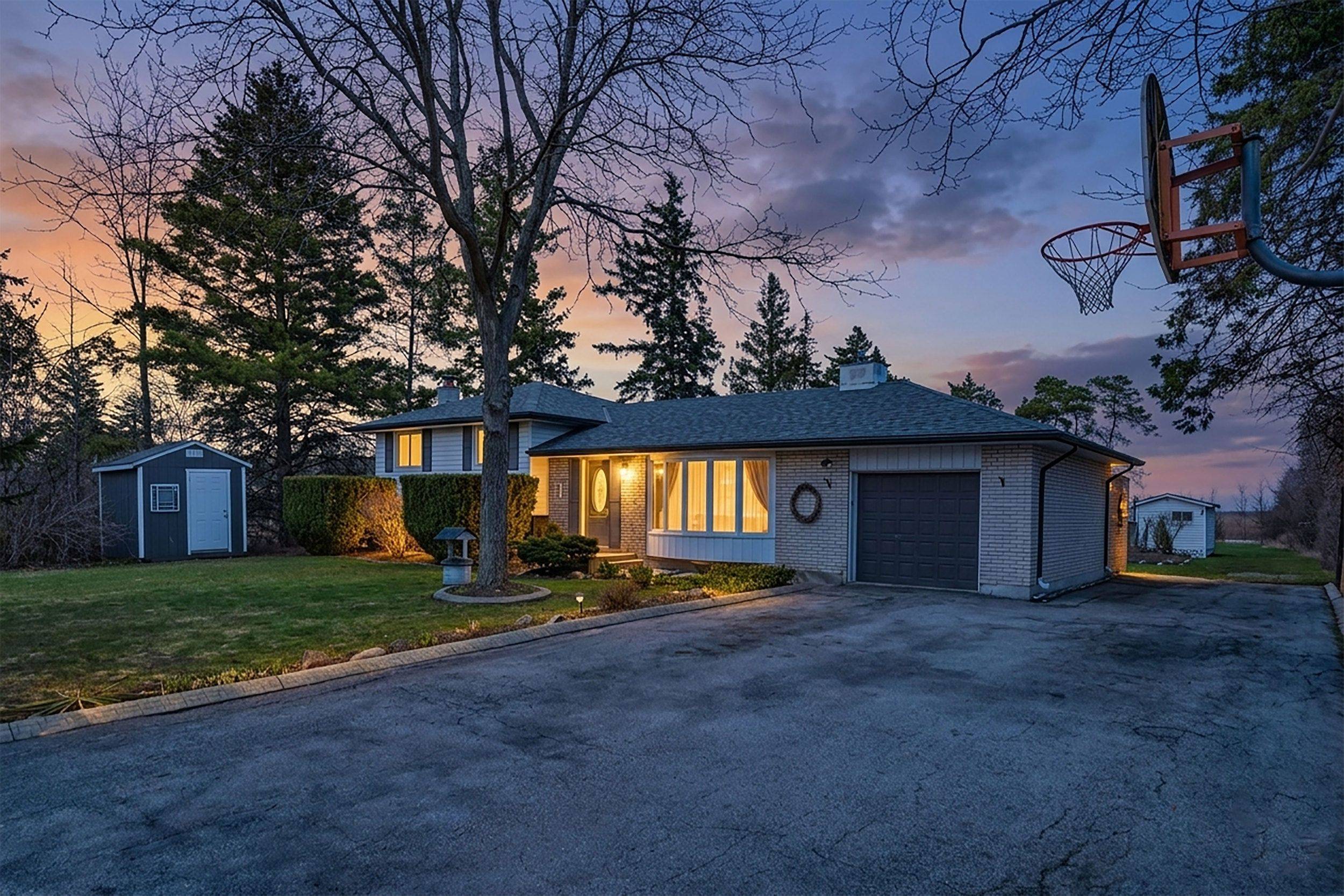 4130 Golf Club RD, Hamilton, ON L0R 1P0