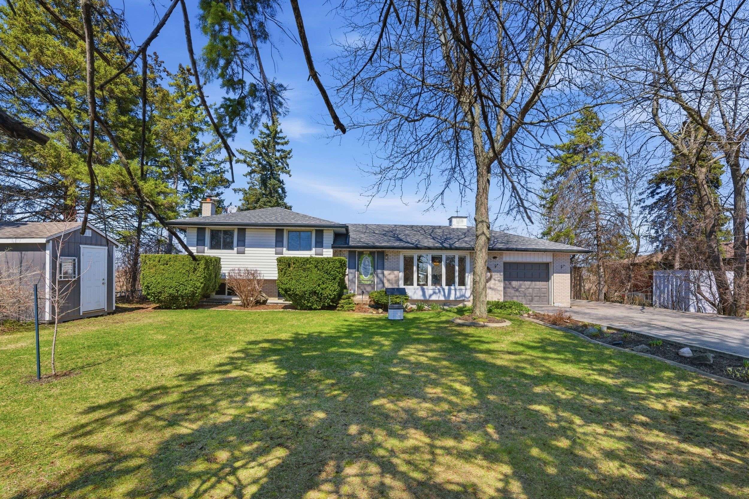 4130 Golf Club RD, Hamilton, ON L0R 1P0