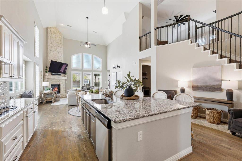 4001 Silk Vine Court, Fort Worth, TX 76262