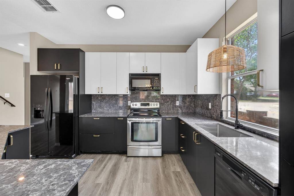 1032 Sugarberry Lane, Flower Mound, TX 75028