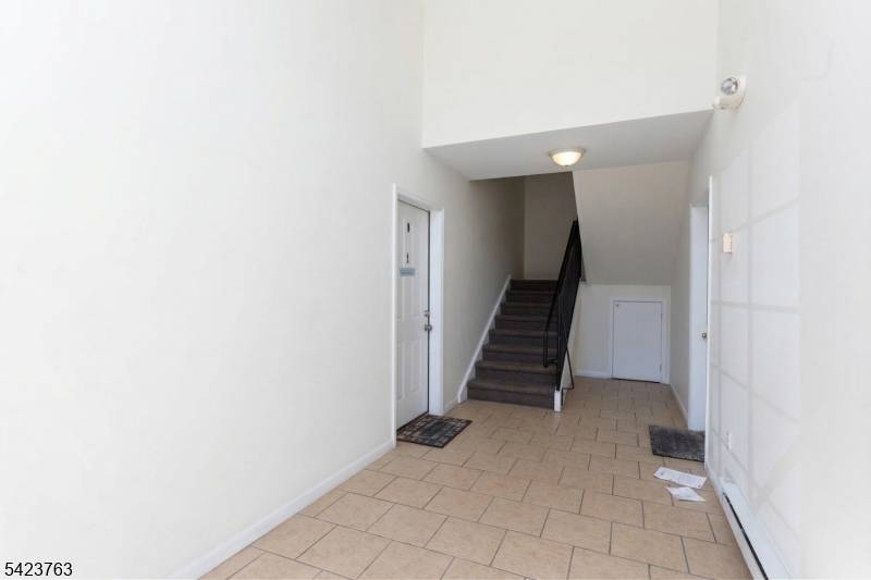 30 Mountain Ave #11, Paterson City, NJ 07501