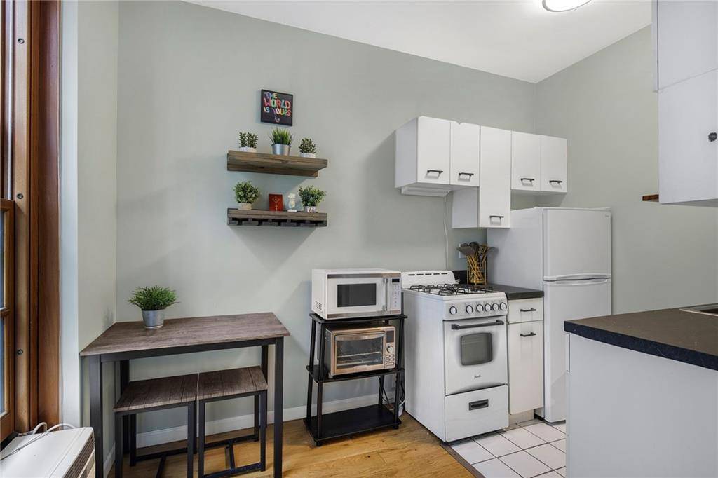 508 East 78th ST #4G, New York, NY 10075