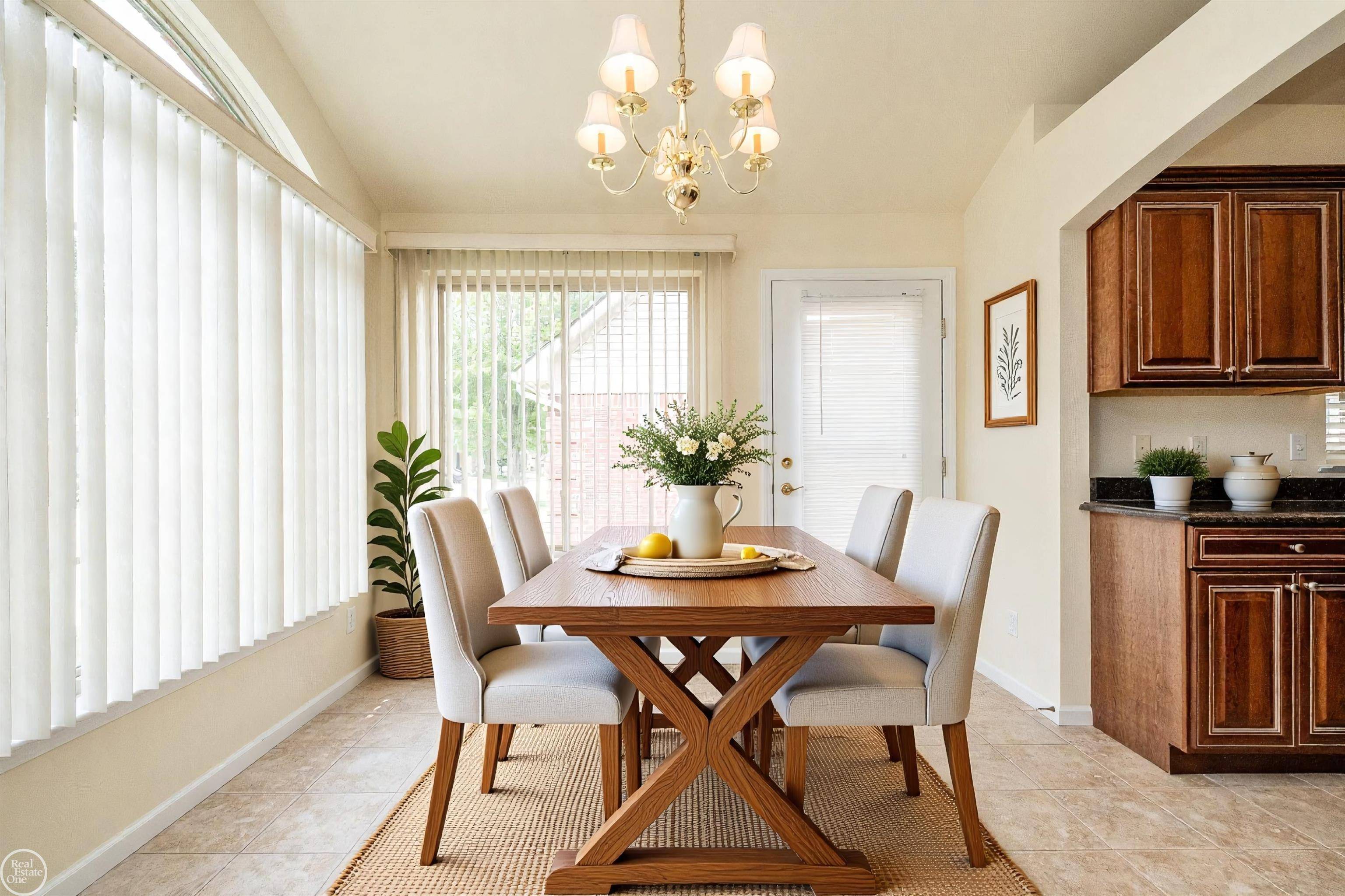 16611 Ventura CIR, Clinton Twp, MI 48038