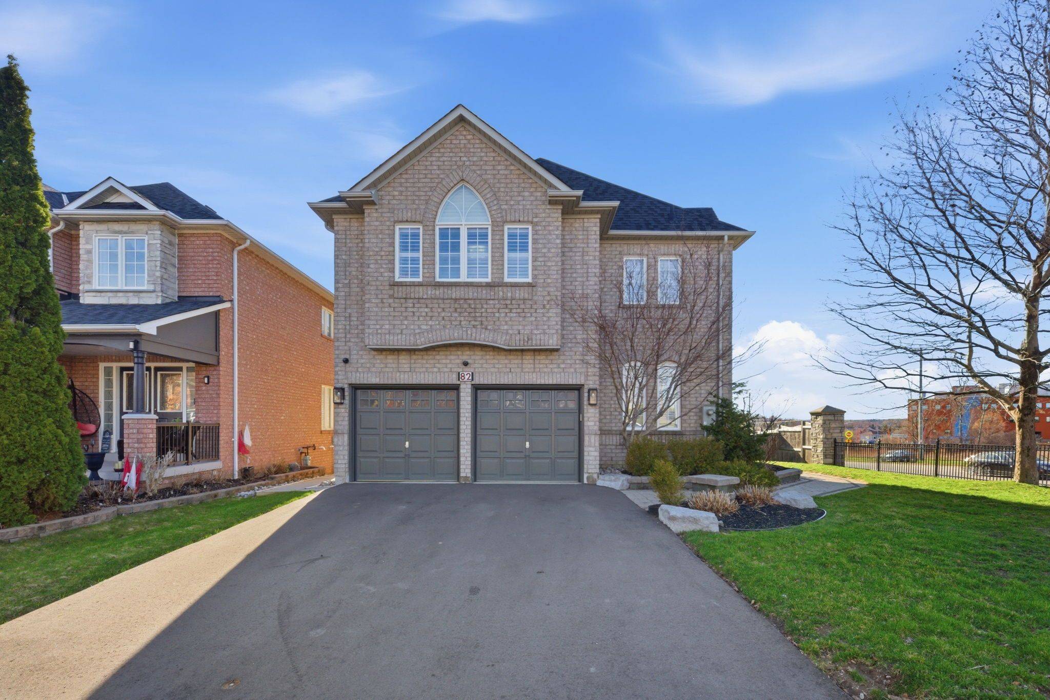 82 Woodcock AVE, Ajax, ON L1T 4L7
