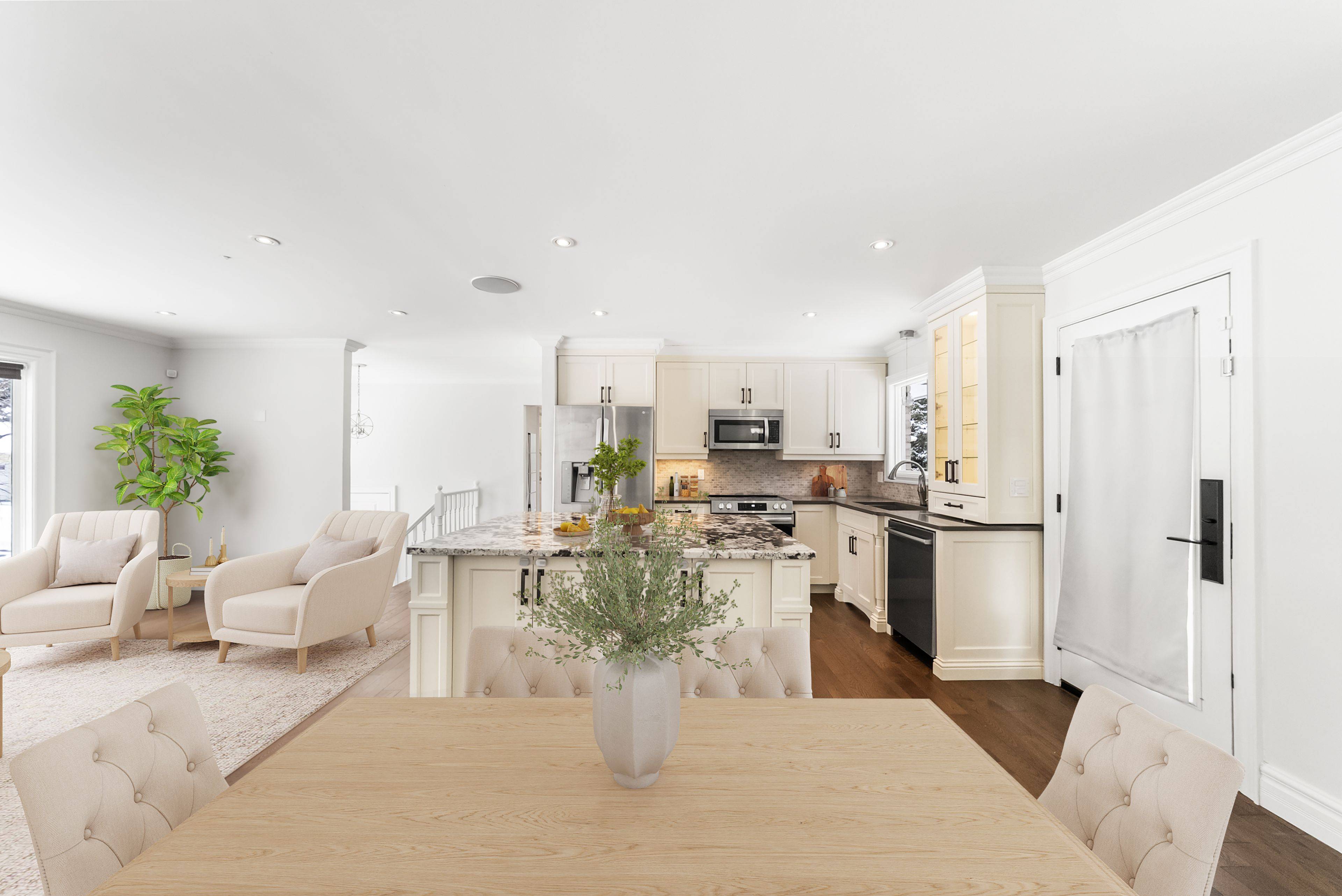 407 Canterbury CRES, Oakville, ON L6J 5K8