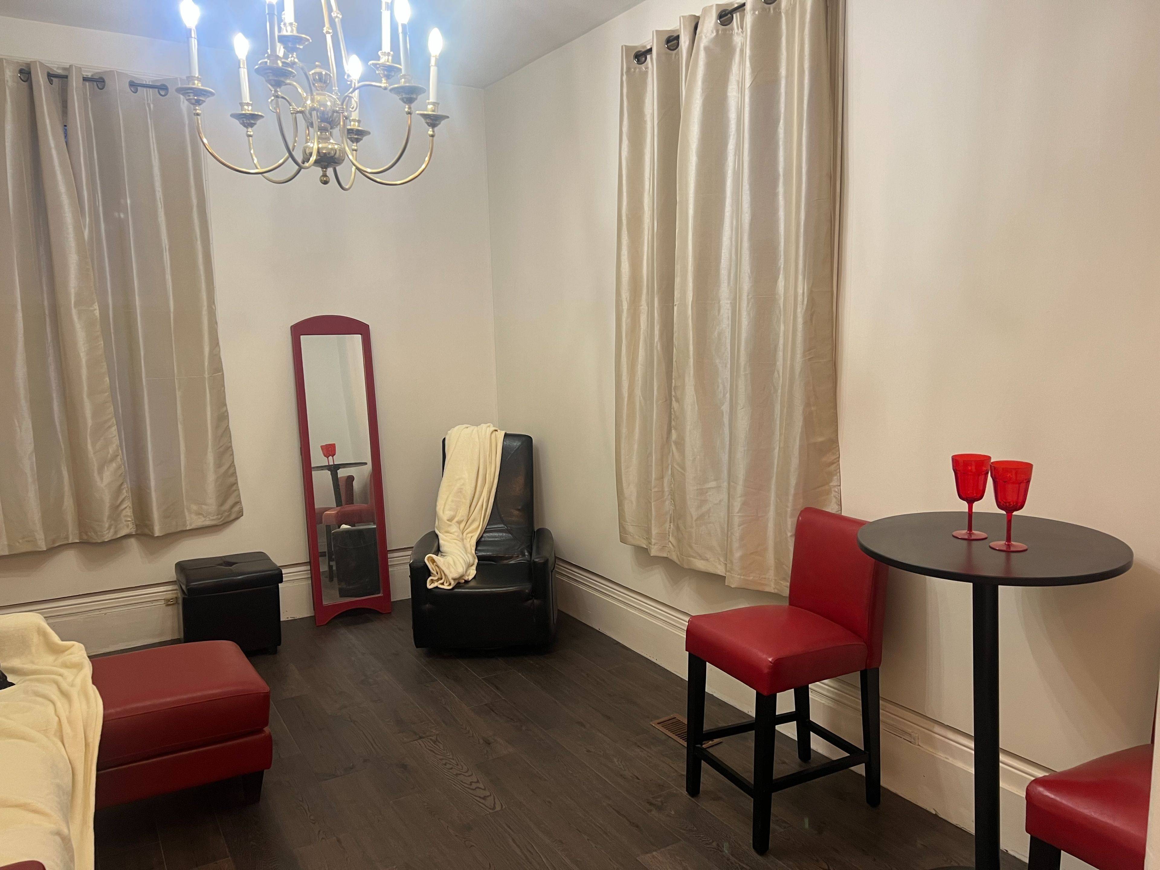 24 KING ST W, Kawartha Lakes, ON K0L 2W0