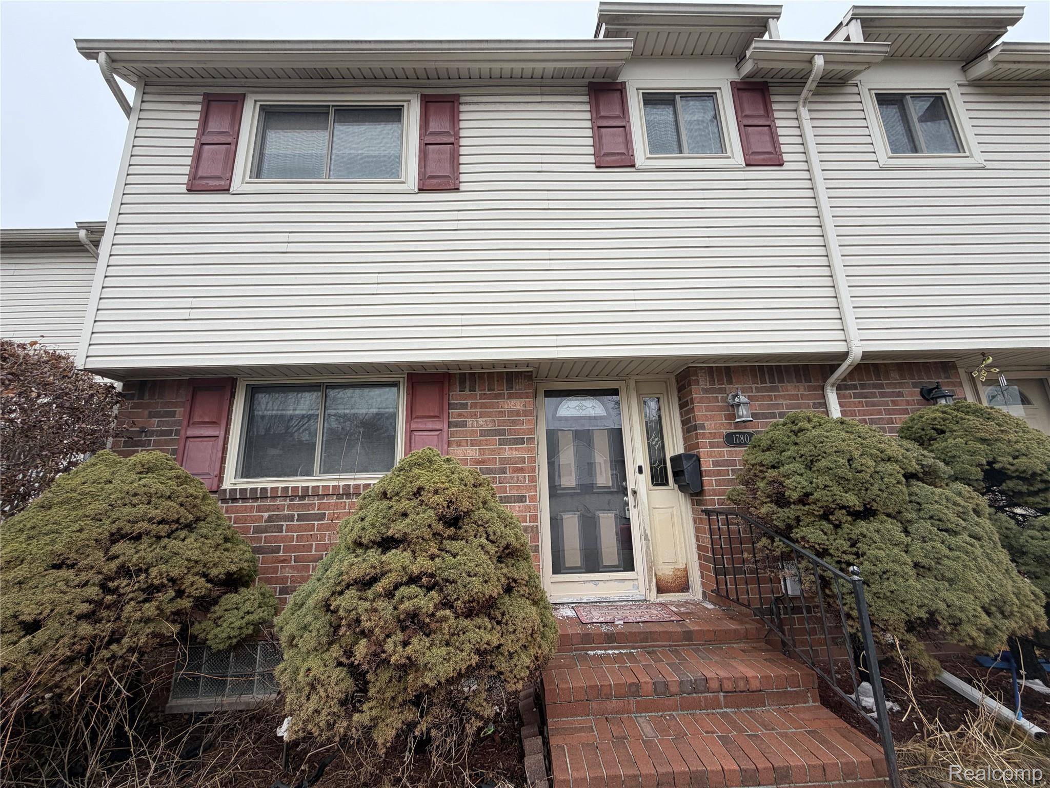 1780 E 13 Mile RD, Madison Heights, MI 48071