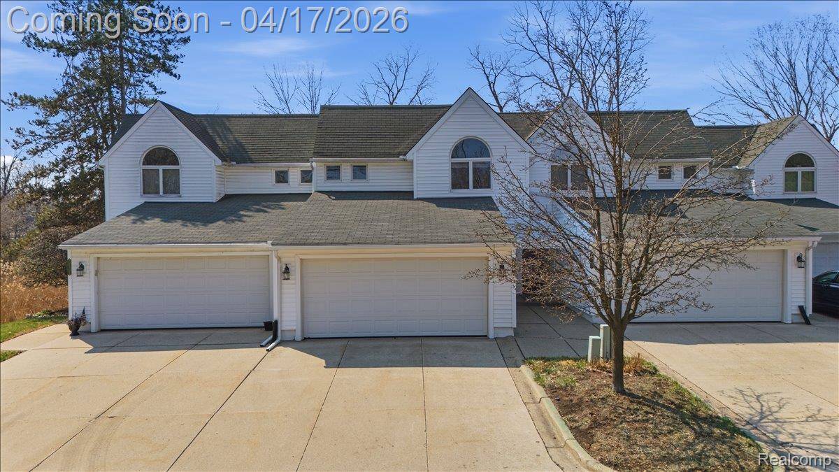 24107 Tana CT, Farmington Hills, MI 48335