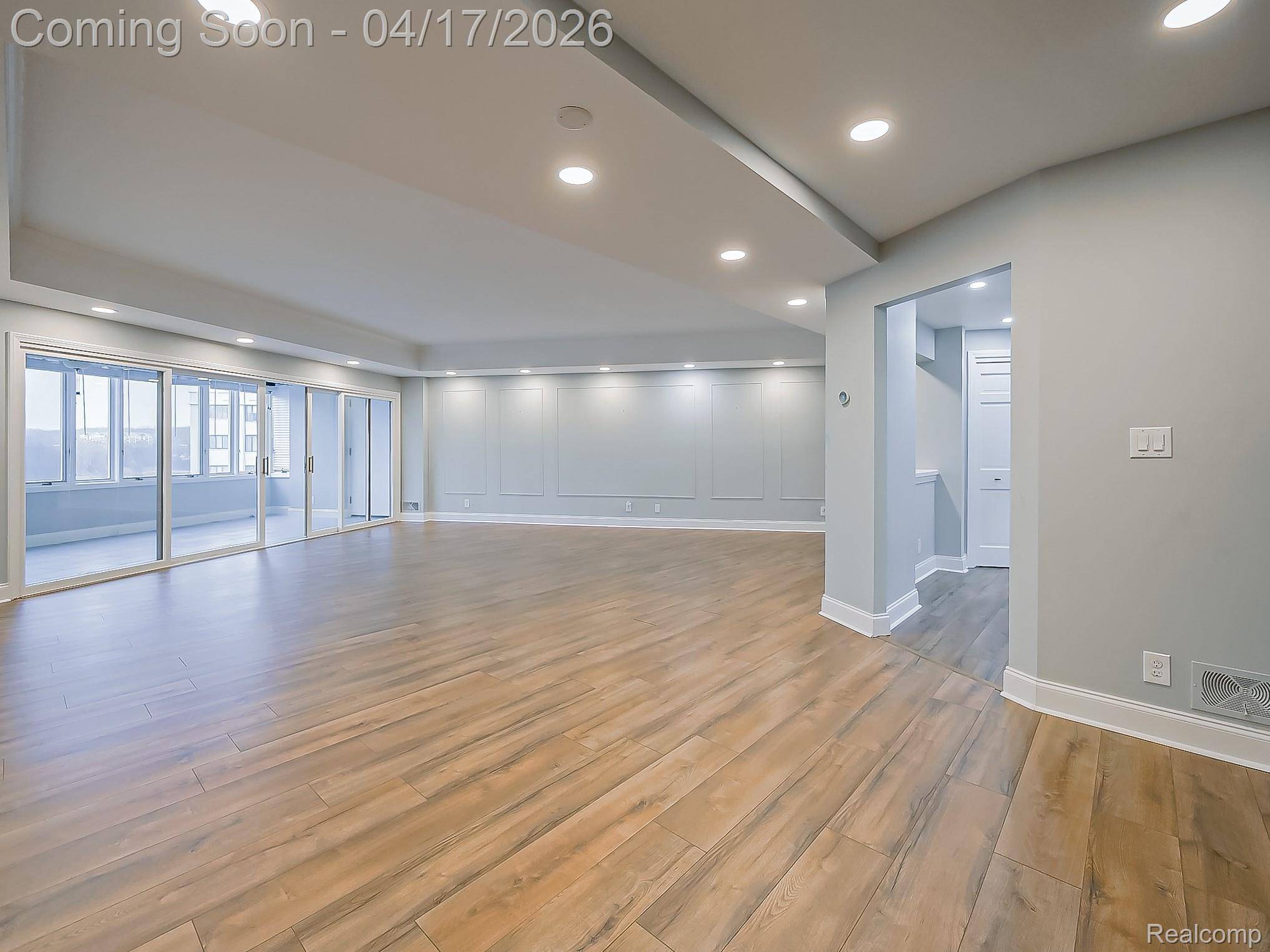 43000 12 Oaks Crescent DR #5022, Novi, MI 48377