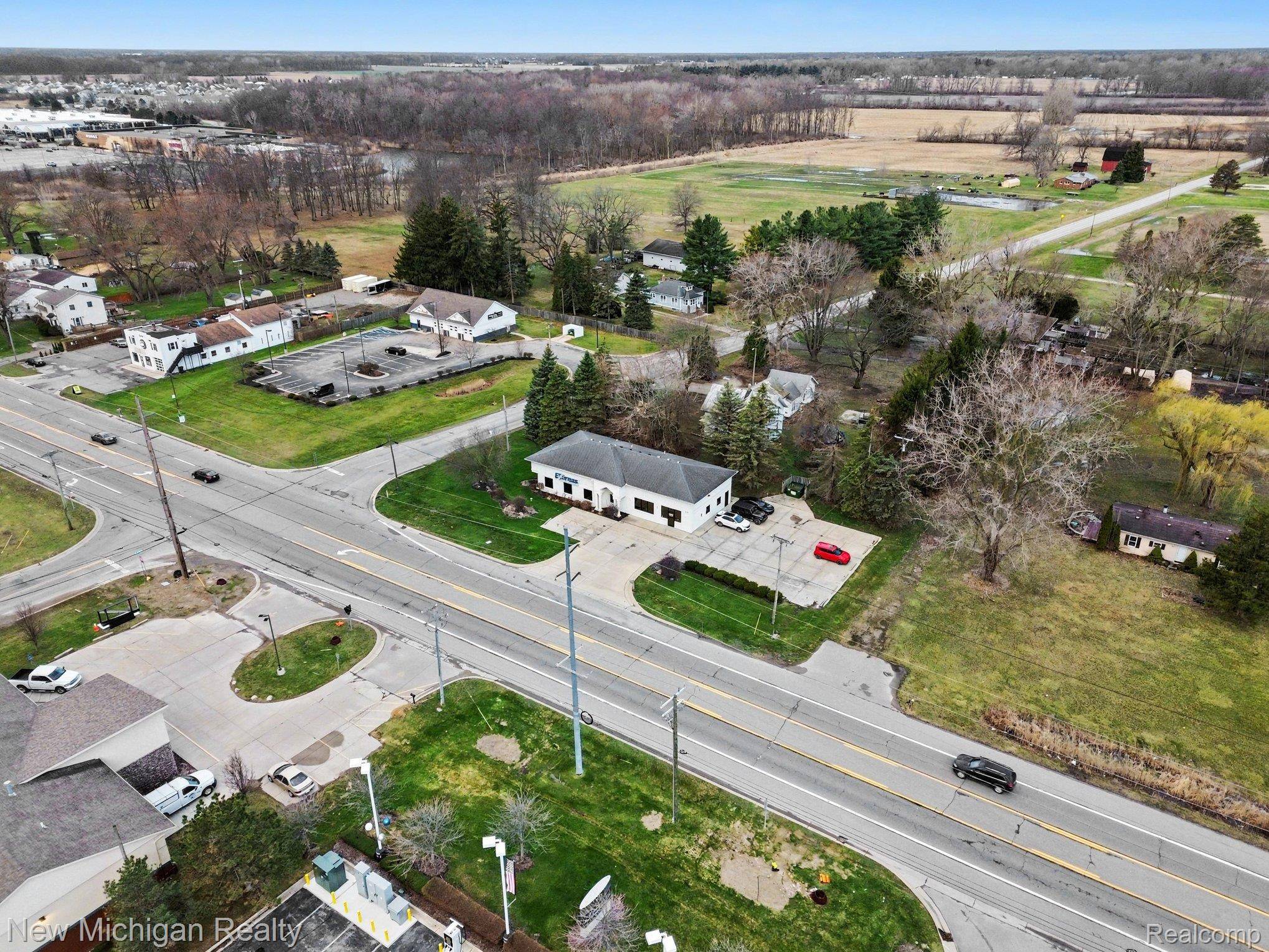 2717 N Telegraph RD, Frenchtown Township, MI 48162