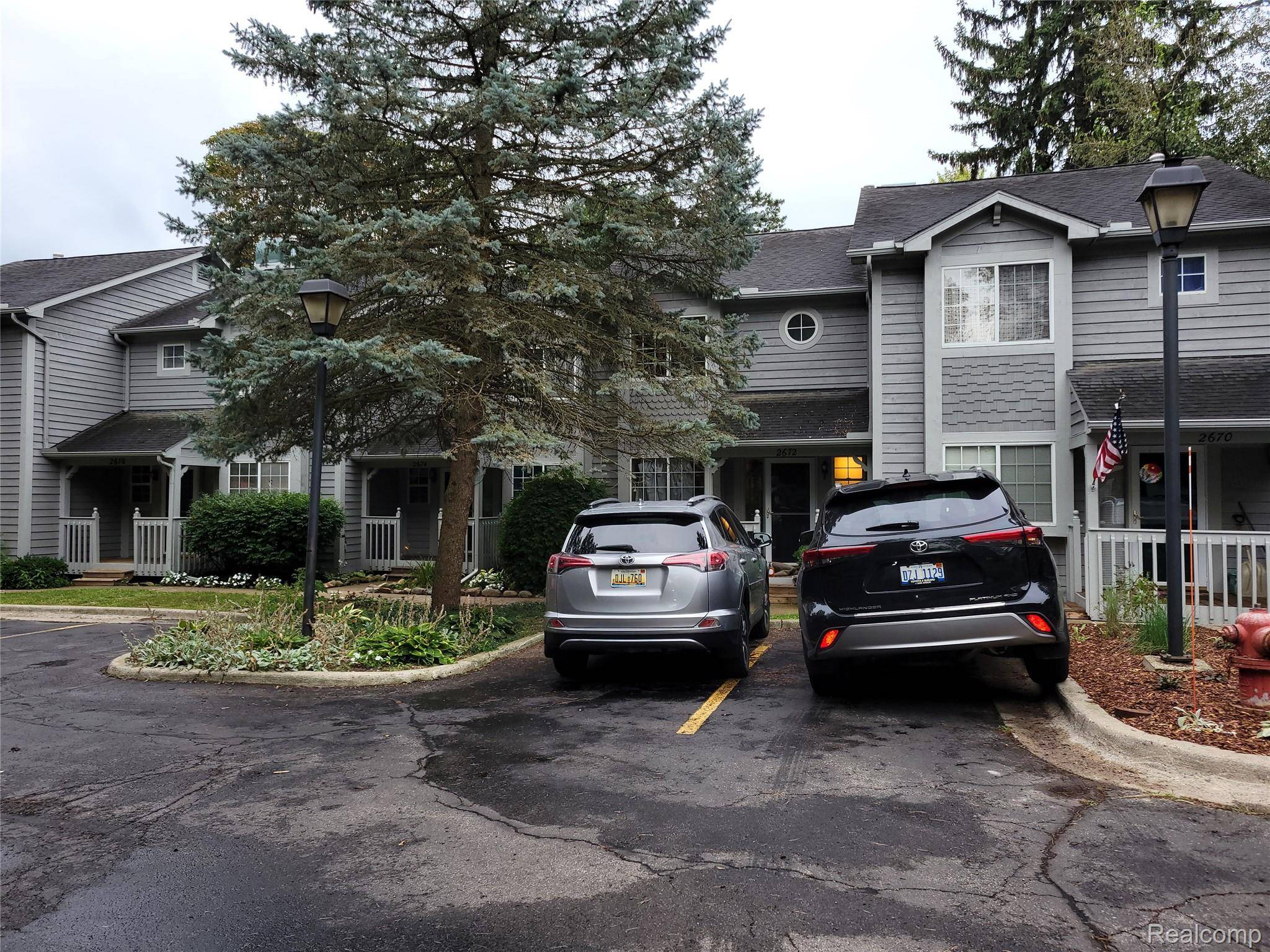 2672 Packard ST, Ann Arbor, MI 48104