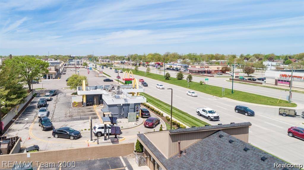 15201 SOUTHFIELD RD, Allen Park, MI 48101