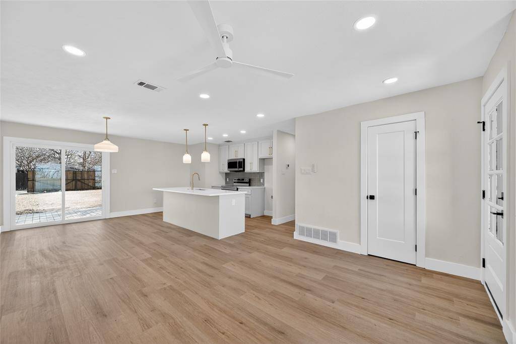 642 Botany Bay Drive, Dallas, TX 75211