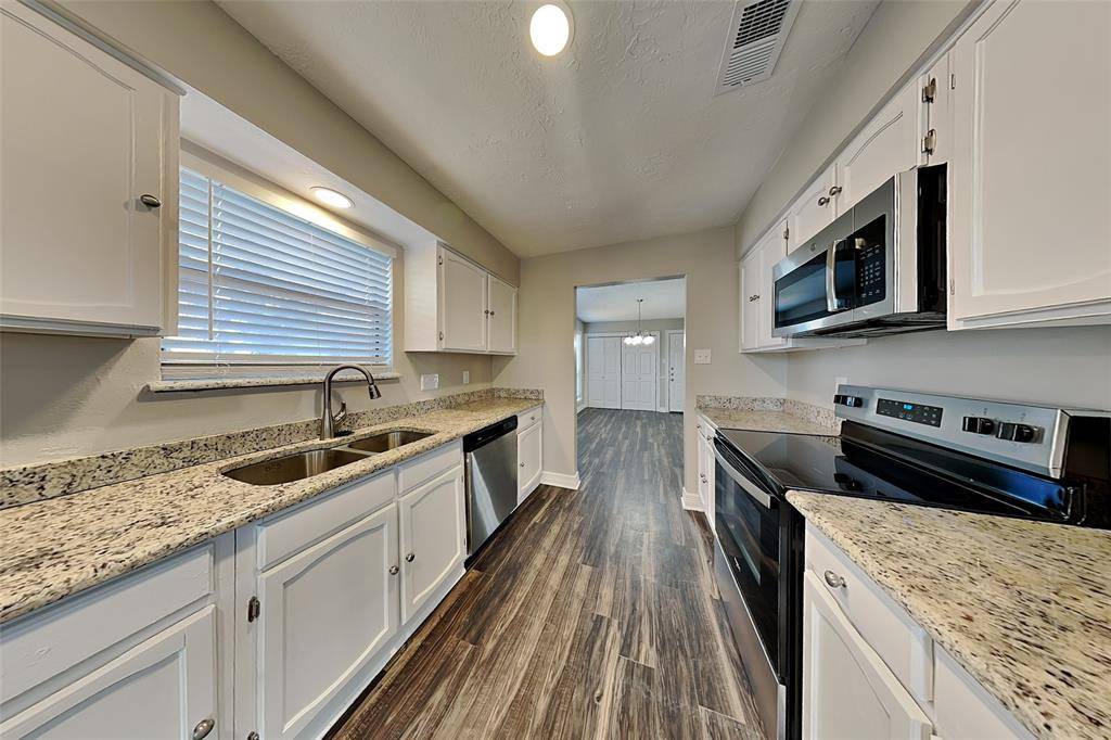 1213 Seabrook Drive, Plano, TX 75023